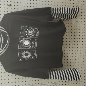 Cropped long sleeve